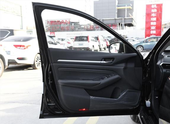 天籁 2019款 2.0L XL 舒适版 车厢座椅   前门板