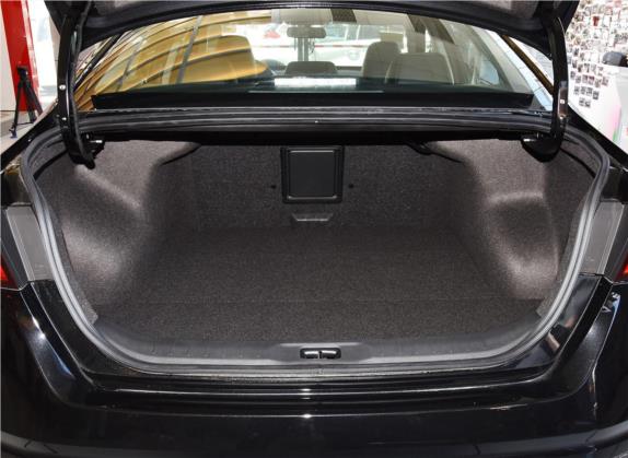 天籁 2019款 2.0T XL 智领版 车厢座椅   后备厢