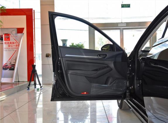 天籁 2019款 2.0T XL 智领版 车厢座椅   前门板