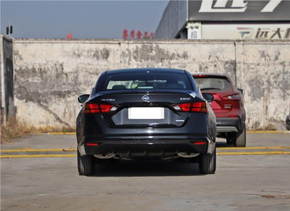 天籁 2020款 2.0L XE 时尚版 外观   正后