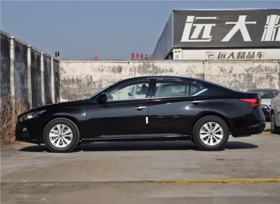 天籁 2020款 2.0L XE 时尚版 外观   正侧