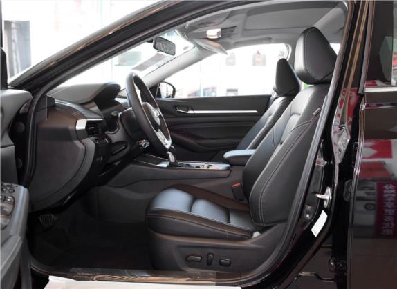 天籁 2020款 2.0L XL 舒适版 车厢座椅   前排空间