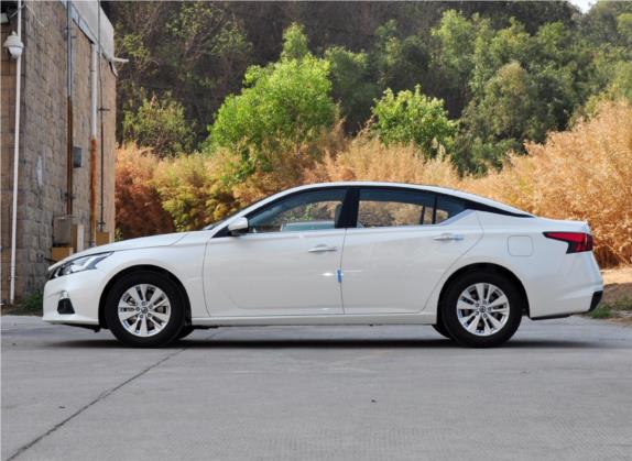 天籁 2020款 2.0T XL 智领版 外观   正侧