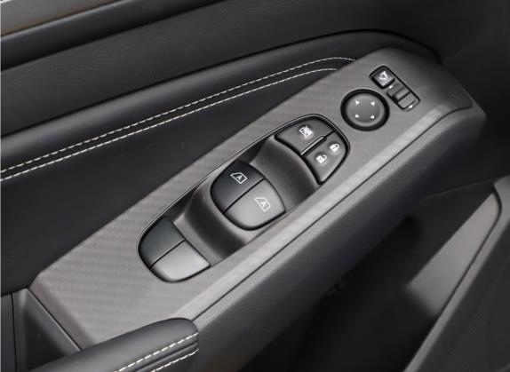 天籁 2020款 改款 2.0L XL 舒适版 车厢座椅   门窗控制