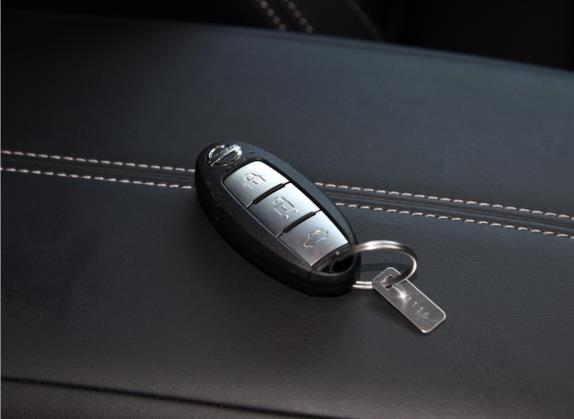 天籁 2020款 改款 2.0L XL Upper 智行版 其他细节类   钥匙