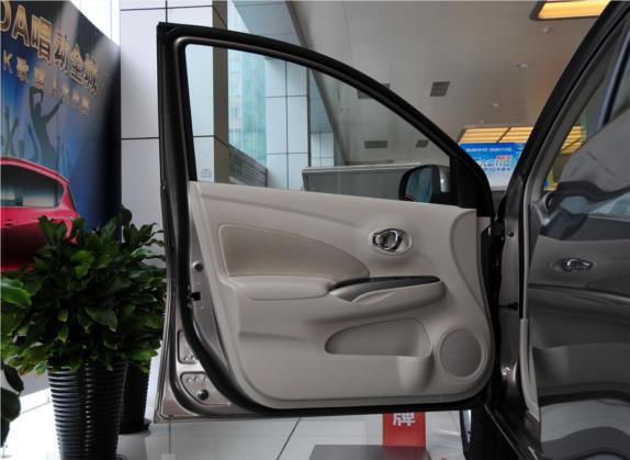 阳光 2011款 1.5XL CVT豪华版 车厢座椅   前门板