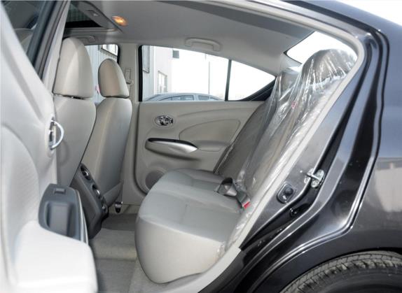 阳光 2014款 1.5XL CVT豪华版 车厢座椅   后排空间