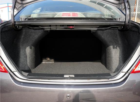 阳光 2014款 1.5XL CVT豪华版 车厢座椅   后备厢