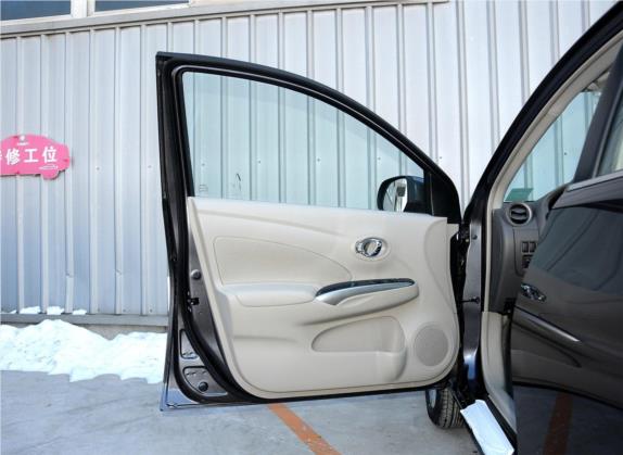 阳光 2014款 1.5XL CVT豪华版 车厢座椅   前门板