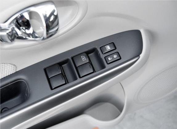 阳光 2014款 1.5XL CVT豪华版 车厢座椅   门窗控制
