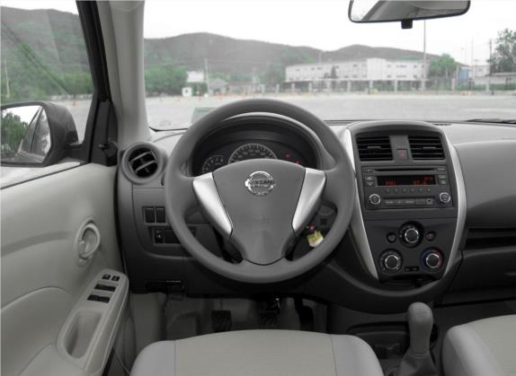 阳光 2014款 1.5XE 手动舒适版 中控类   驾驶位