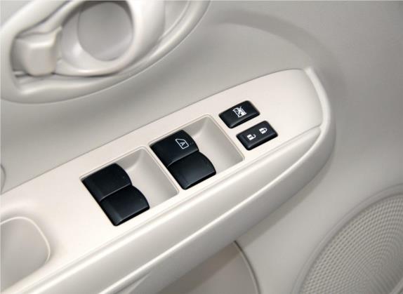 阳光 2014款 1.5XE 手动舒适版 车厢座椅   门窗控制