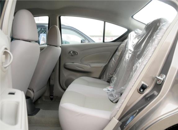 阳光 2014款 1.5XE CVT舒适版 车厢座椅   后排空间