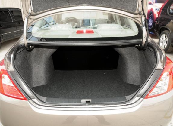 阳光 2014款 1.5XE CVT舒适版 车厢座椅   后备厢