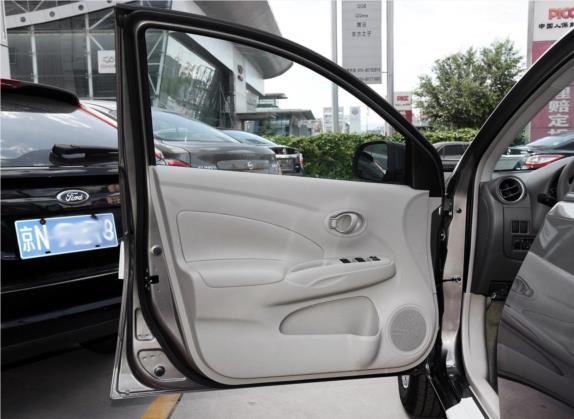 阳光 2015款 1.5XE 手动大师版 车厢座椅   前门板
