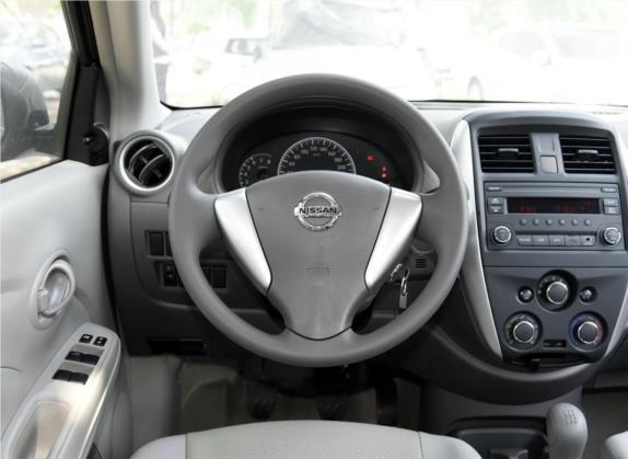阳光 2015款 1.5XE 手动舒适版 中控类   驾驶位