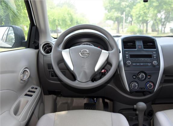 阳光 2015款 1.5XE CVT舒适版 中控类   驾驶位