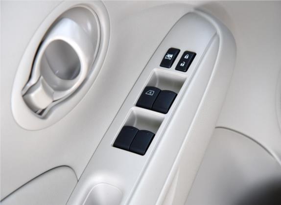 阳光 2015款 1.5XE CVT舒适版 车厢座椅   门窗控制