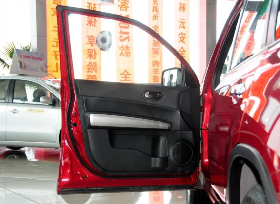 奇骏 2012款 2.5L CVT旗舰版 4WD 车厢座椅   前门板