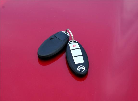 奇骏 2012款 2.5L CVT尊享版 4WD 其他细节类   钥匙