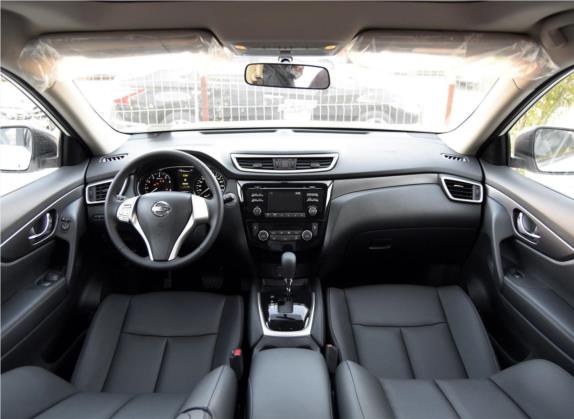 奇骏 2015款 2.0L CVT舒适MAX版 2WD 中控类   中控全图