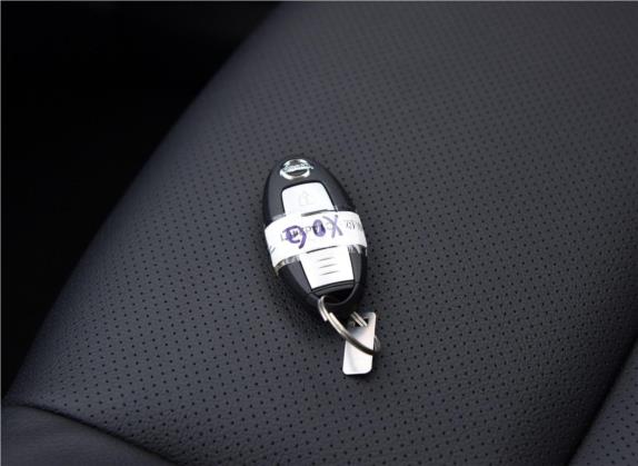 奇骏 2016款 2.0L CVT智享版 4WD 其他细节类   钥匙