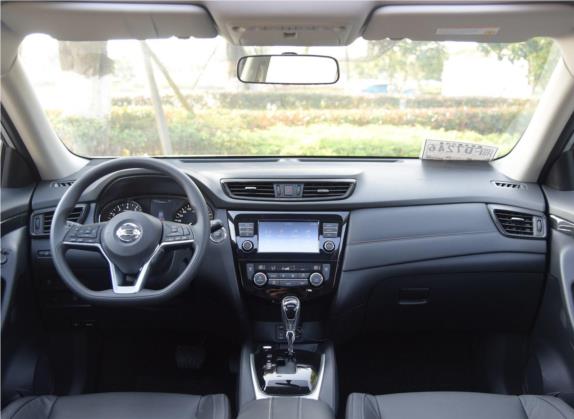 奇骏 2017款 2.5L CVT七座领先版 4WD 中控类   中控全图