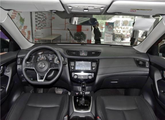 奇骏 2017款 2.5L CVT领先版 4WD 中控类   中控全图