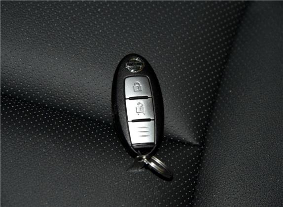奇骏 2017款 2.5L CVT领先版 4WD 其他细节类   钥匙