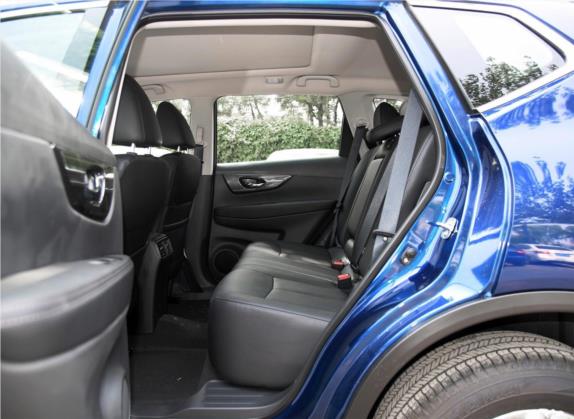 奇骏 2017款 2.0L CVT智享版 2WD 车厢座椅   后排空间