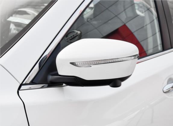 奇骏 2019款 2.0L CVT舒适版 2WD 外观细节类   外后视镜