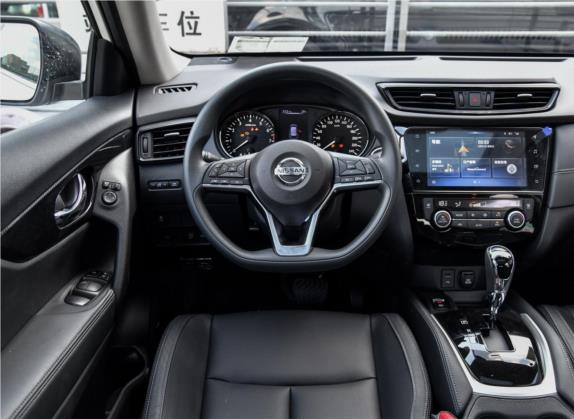 奇骏 2019款 2.5L CVT智联领先版 4WD 中控类   驾驶位