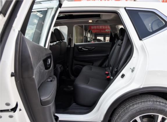 奇骏 2019款 2.5L CVT智联领先版 4WD 车厢座椅   后排空间