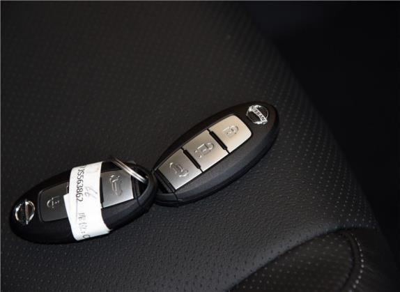 奇骏 2019款 2.5L CVT智联豪华版 4WD 其他细节类   钥匙