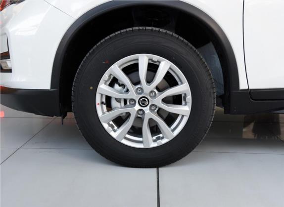 奇骏 2019款 2.0L CVT智联舒适版 2WD 其他细节类   前轮