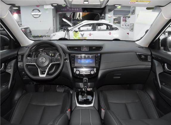 奇骏 2019款 2.0L CVT智联七座舒适版 2WD 中控类   中控全图