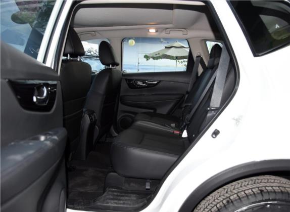 奇骏 2019款 2.0L CVT智联七座舒适版 2WD 车厢座椅   后排空间