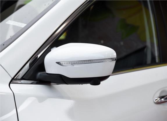 奇骏 2019款 2.0L CVT智联七座舒适版 2WD 外观细节类   外后视镜