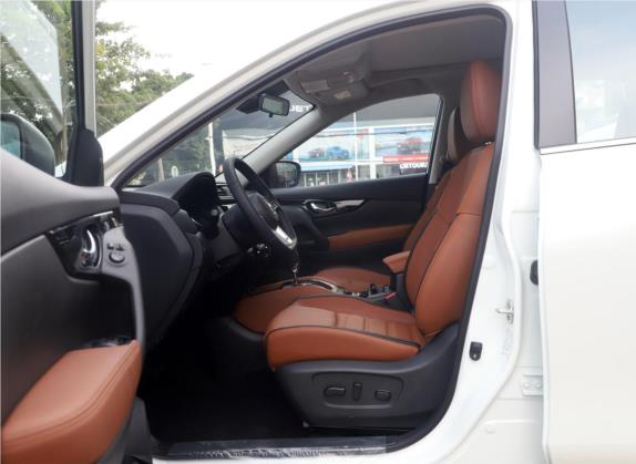 奇骏 2020款 2.0L XL Premium CVT 2WD智联尊享版 车厢座椅   前排空间