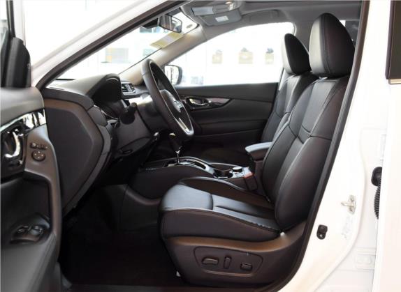 奇骏 2020款  2.5L XL ITS CVT 4WD豪华领航版 车厢座椅   前排空间