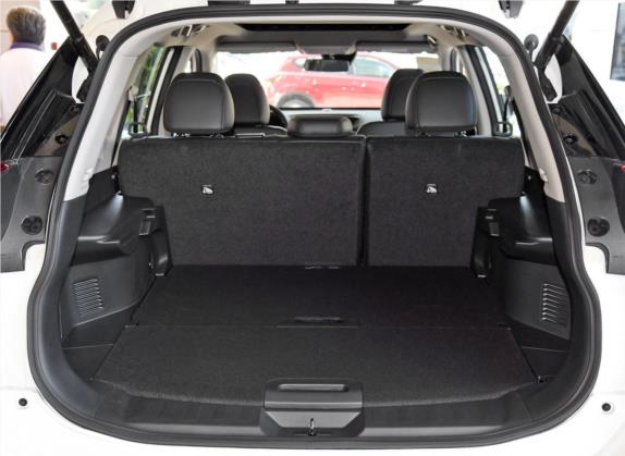 奇骏 2020款  2.5L XL ITS CVT 4WD豪华领航版 车厢座椅   后备厢