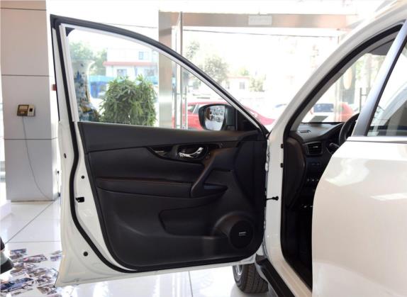 奇骏 2020款  2.5L XL ITS CVT 4WD豪华领航版 车厢座椅   前门板