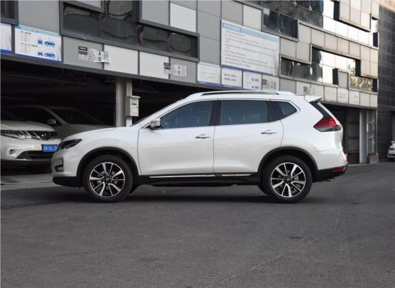 奇骏 2020款 2.5L XV Premium CVT 4WD至尊领航版 外观   正侧