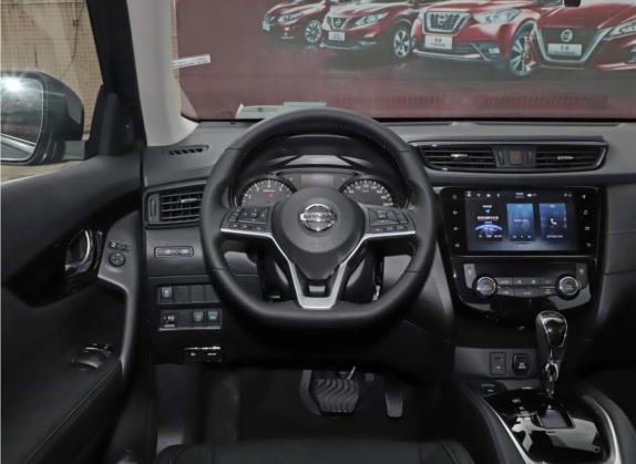 奇骏 2021款 2.0L CVT 2WD XL ITS智联舒适版 中控类   驾驶位