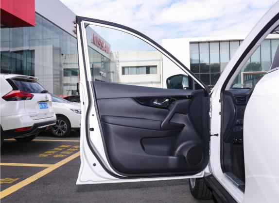 奇骏 2021款 2.0L CVT 2WD XL Premium智联尊享版 车厢座椅   前门板