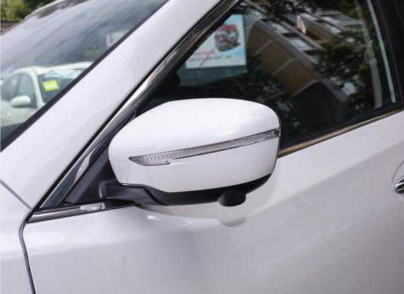 奇骏 2021款 2.0L CVT 2WD XL Premium智联尊享版 外观细节类   外后视镜