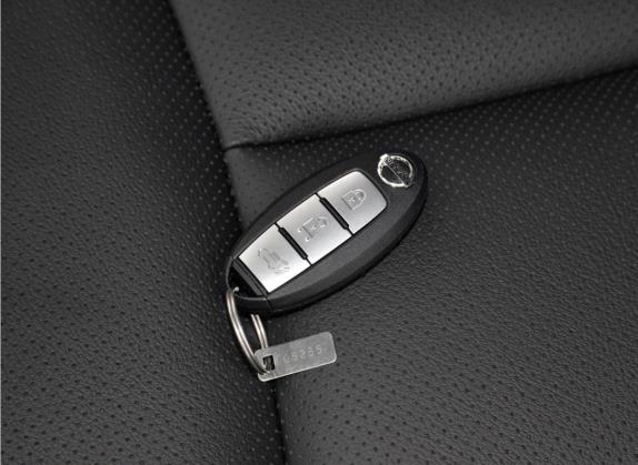 奇骏 2021款 2.5L CVT 4WD XL ITS豪华领航版 其他细节类   钥匙
