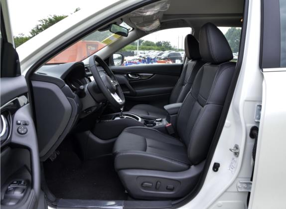奇骏 2021款 2.5L CVT 4WD XL ITS豪华领航版 车厢座椅   前排空间