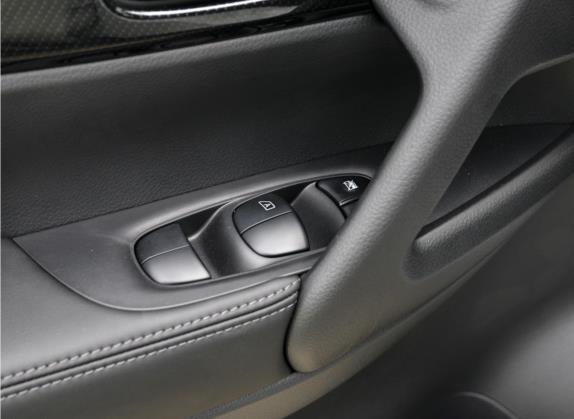 奇骏 2021款 2.5L CVT 4WD XL ITS豪华领航版 车厢座椅   门窗控制