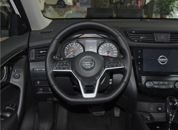 奇骏 2021款 2.0L CVT 2WD XL ITS舒适纪念版 中控类   驾驶位